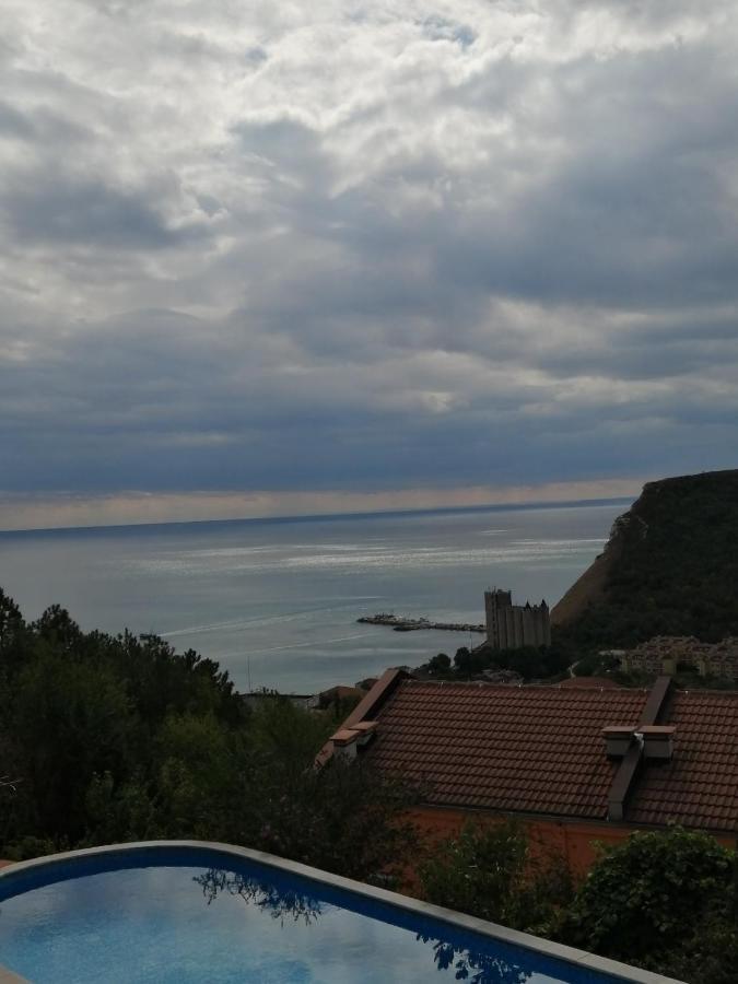 Complex Karia IV Kavarna Exterior foto